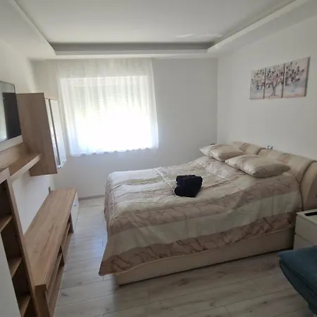 Lejlighed Duna Gyoengye Apartmanhaz Kimle