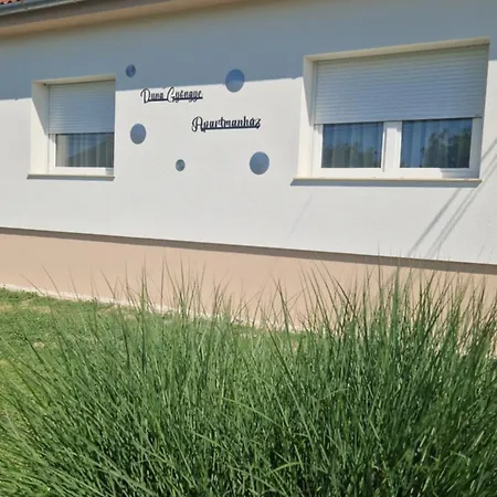 Lejlighed Duna Gyoengye Apartmanhaz *